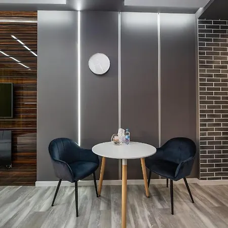 Luxury In Downtown Apartment Kyiv